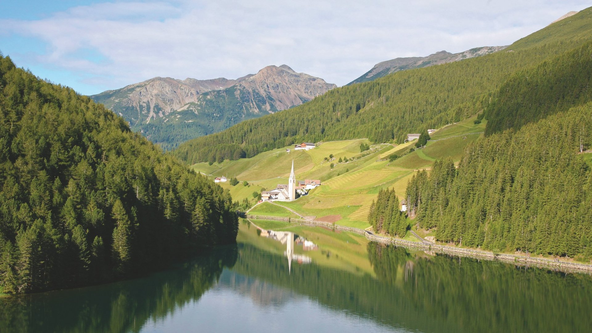 Your holiday apartment in Bolzano and environs Your holiday apartment in Bolzano and environs